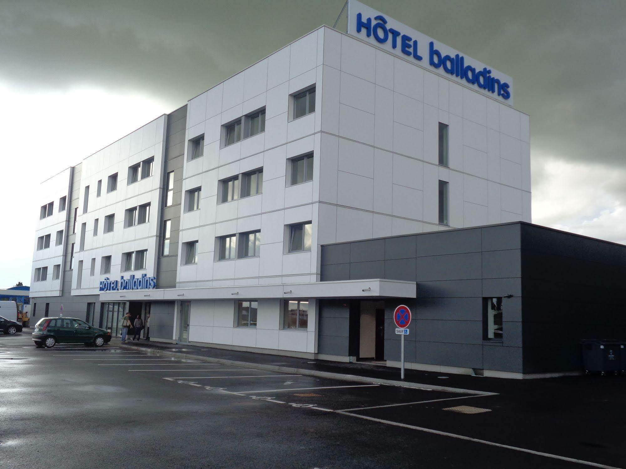 The Originals City, Hotel Caen Memorial Exterior photo